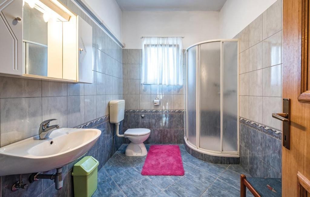Apartment Tezak Kukci Luaran gambar